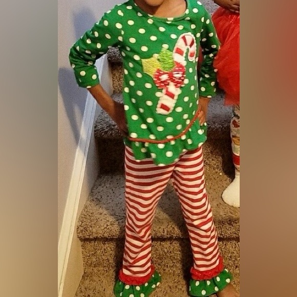 Christmas Outfit size 4 - Picture 4 of 4